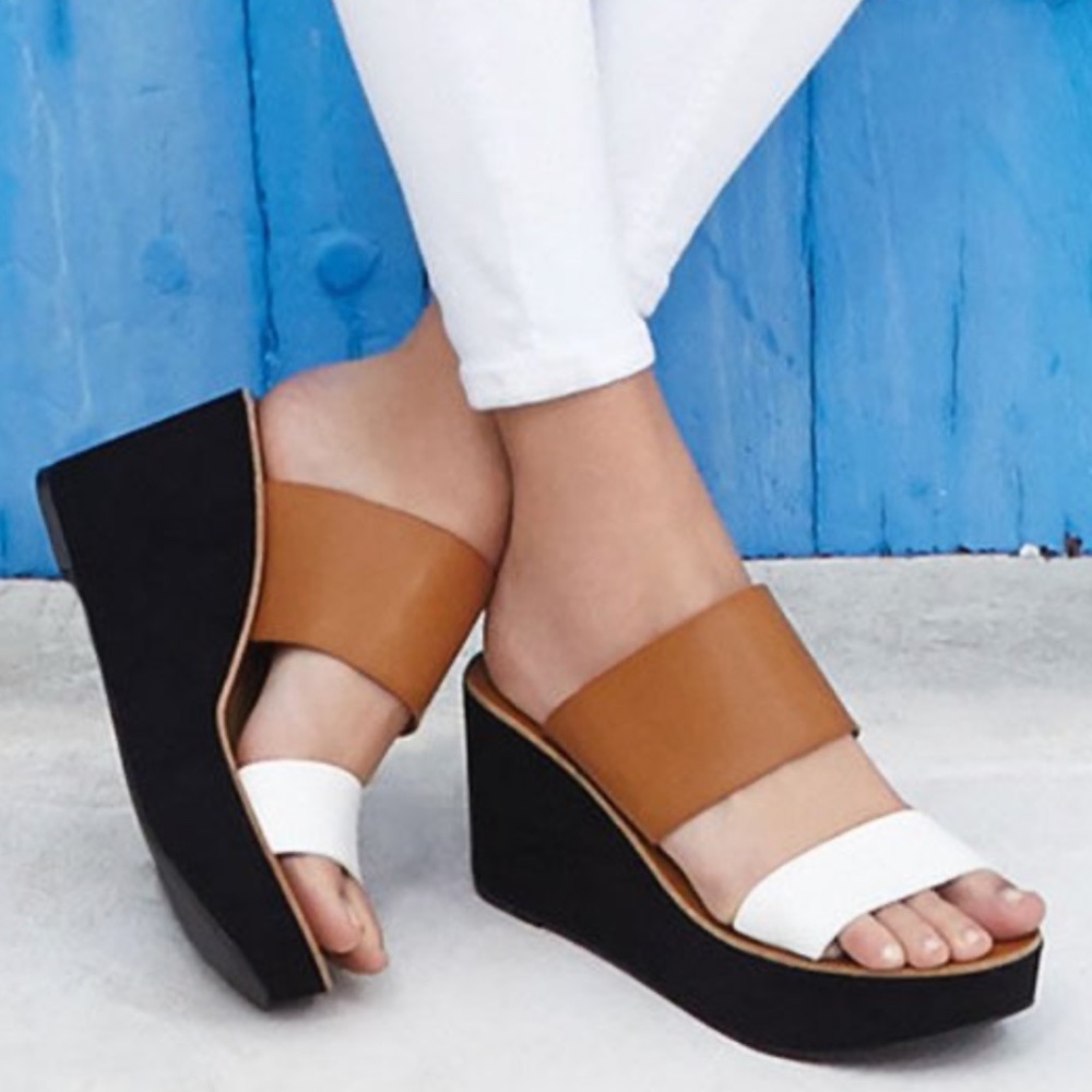 Chinese Laundry Ollie Wedge